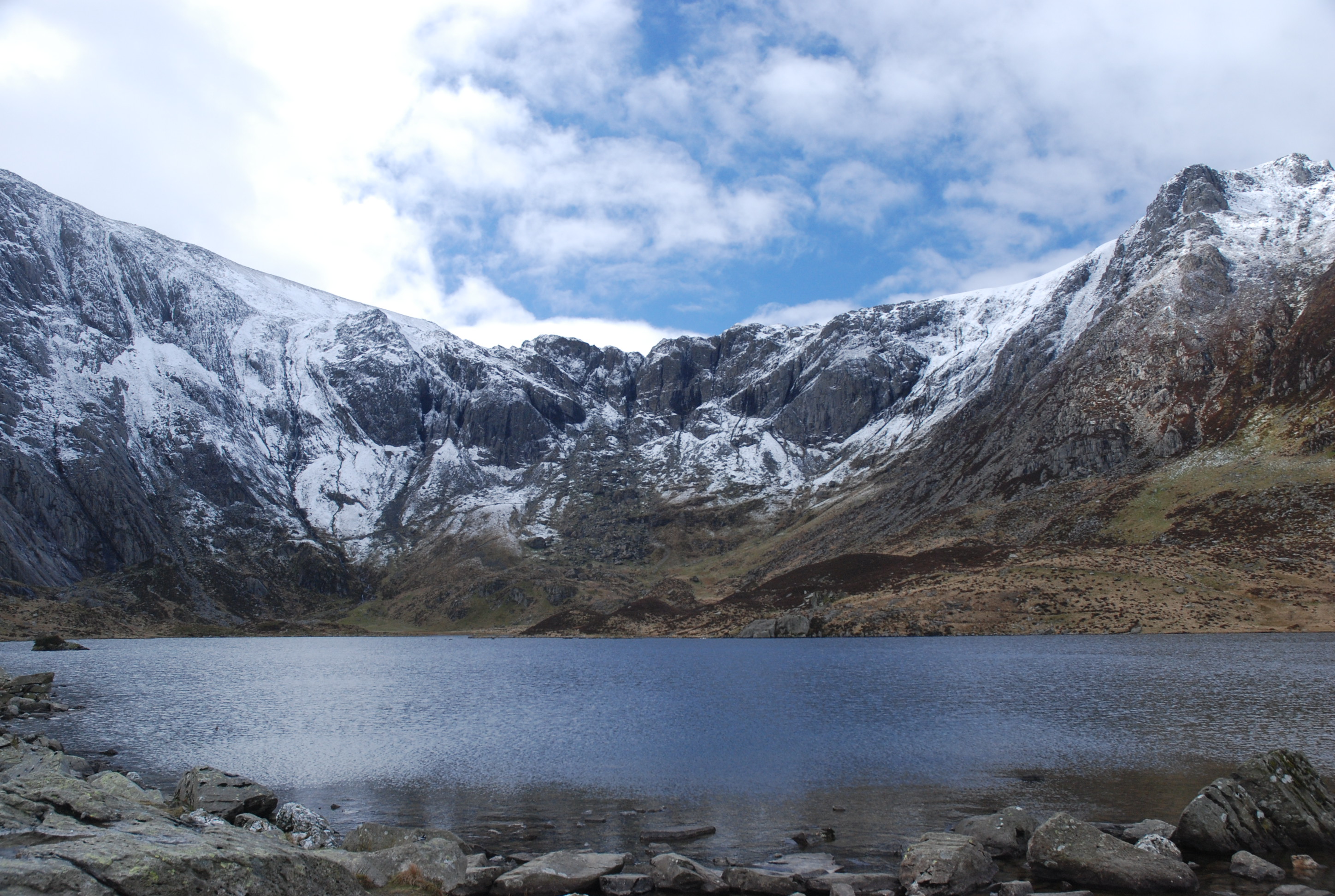 Llyn Idwal Devil S Kitchen Llyn Idwal Devil S Kitchen